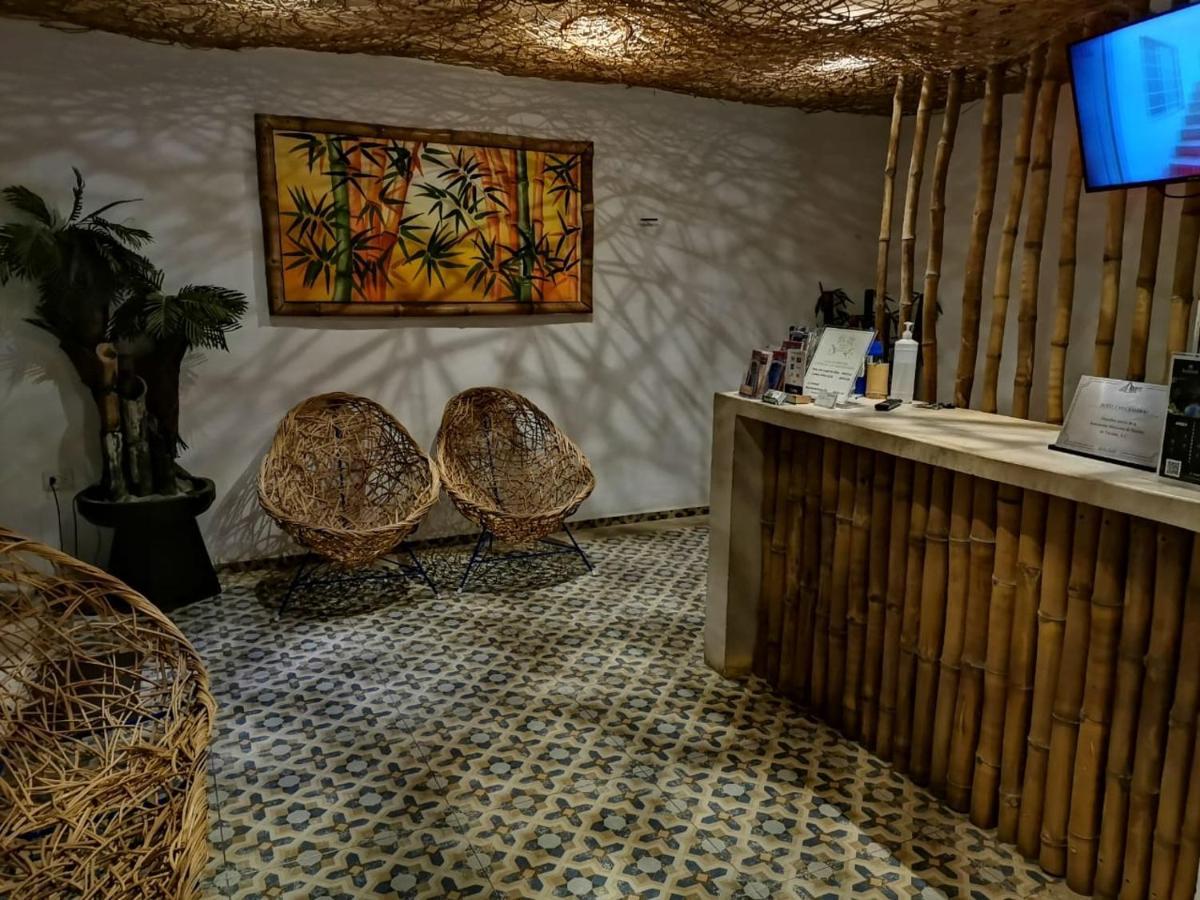 Hotel Casa Bamboo 2*